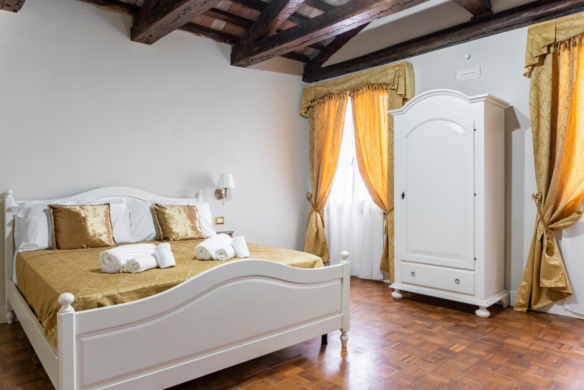 Palazzo Titti Rialto Suites Venedig Exterior foto