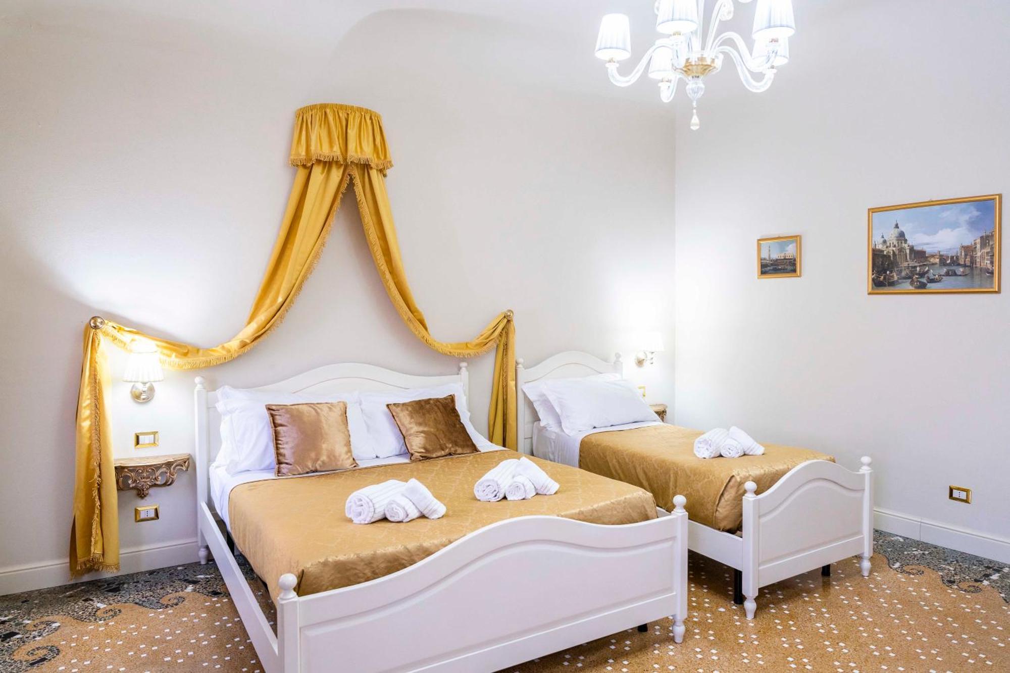Palazzo Titti Rialto Suites Venedig Exterior foto